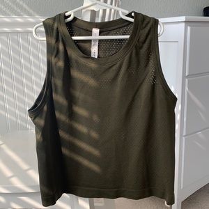 Lululemon (Size 4) Mesh Crop Active Tank